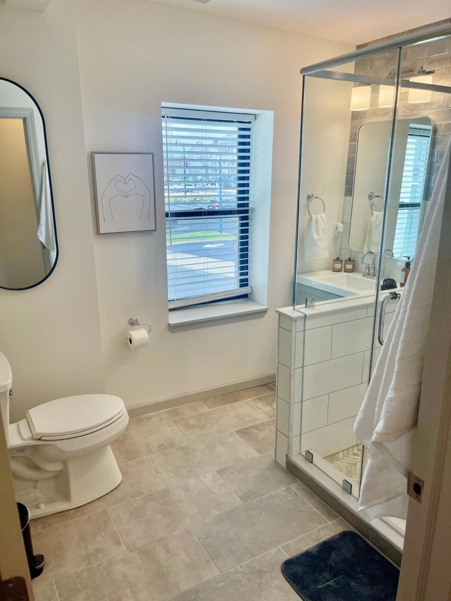 Modern Fully Renovated Suite & Loft In Downtown טרנטון מראה חיצוני תמונה