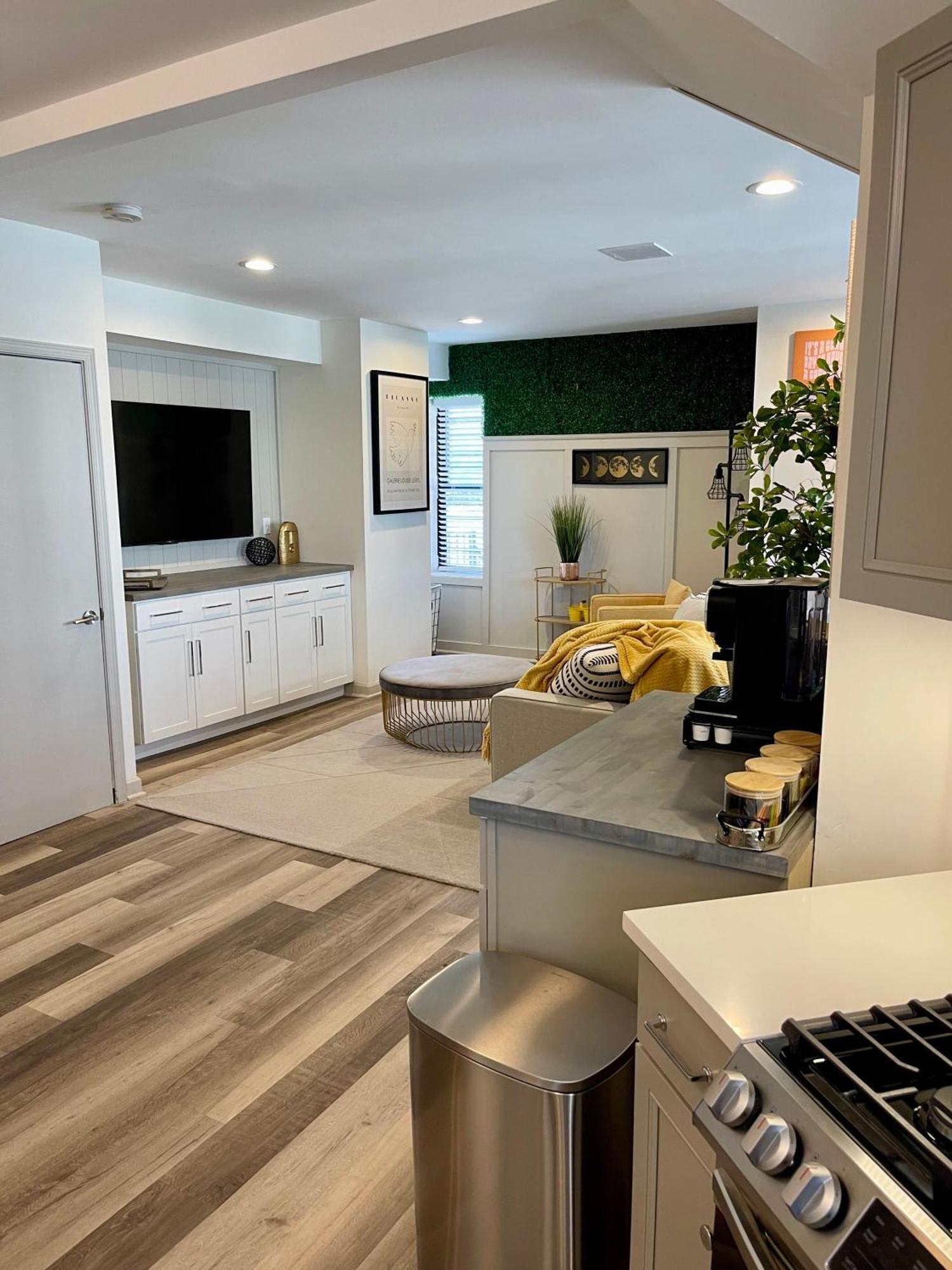 Modern Fully Renovated Suite & Loft In Downtown טרנטון מראה חיצוני תמונה