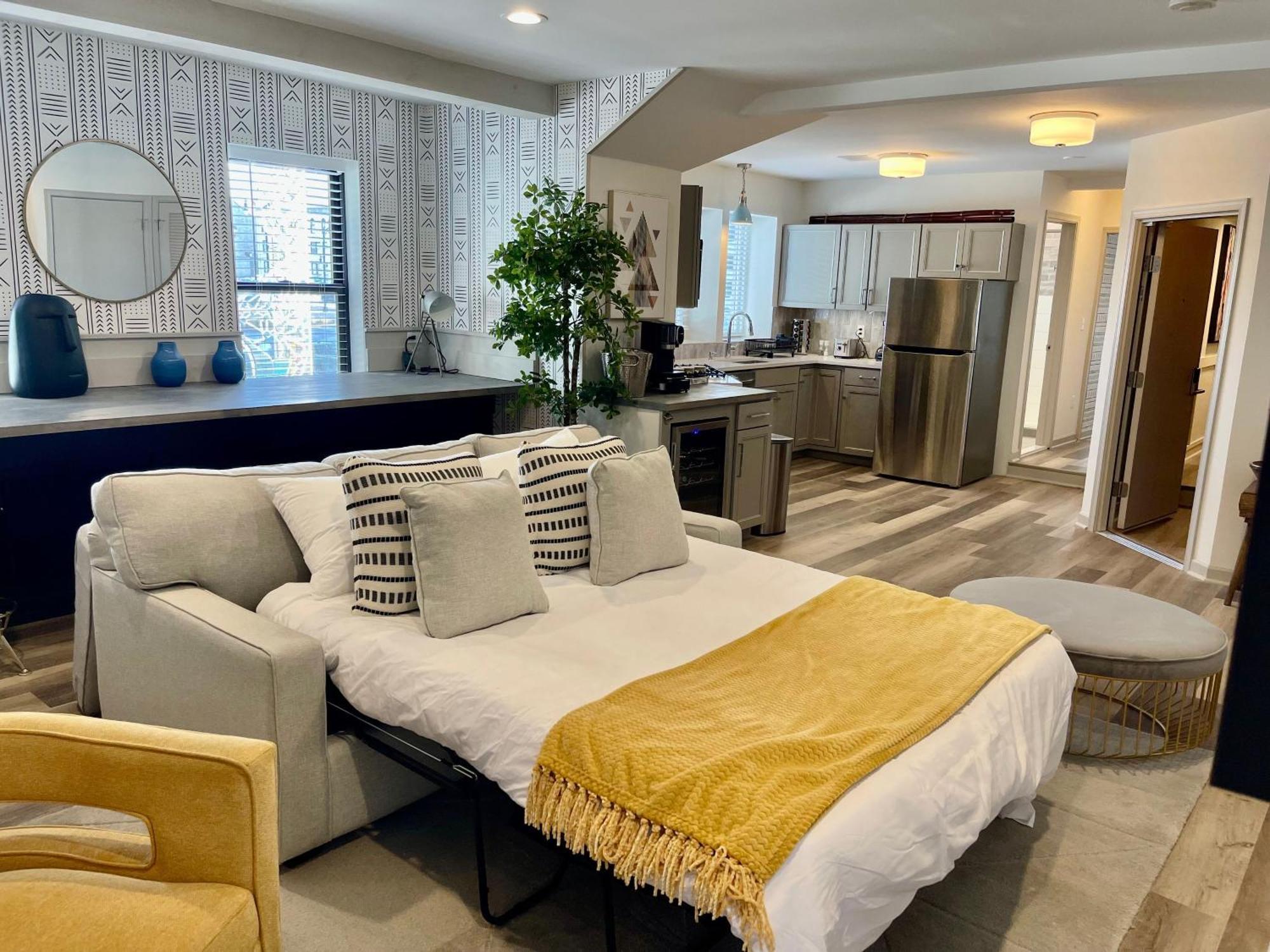 Modern Fully Renovated Suite & Loft In Downtown טרנטון מראה חיצוני תמונה
