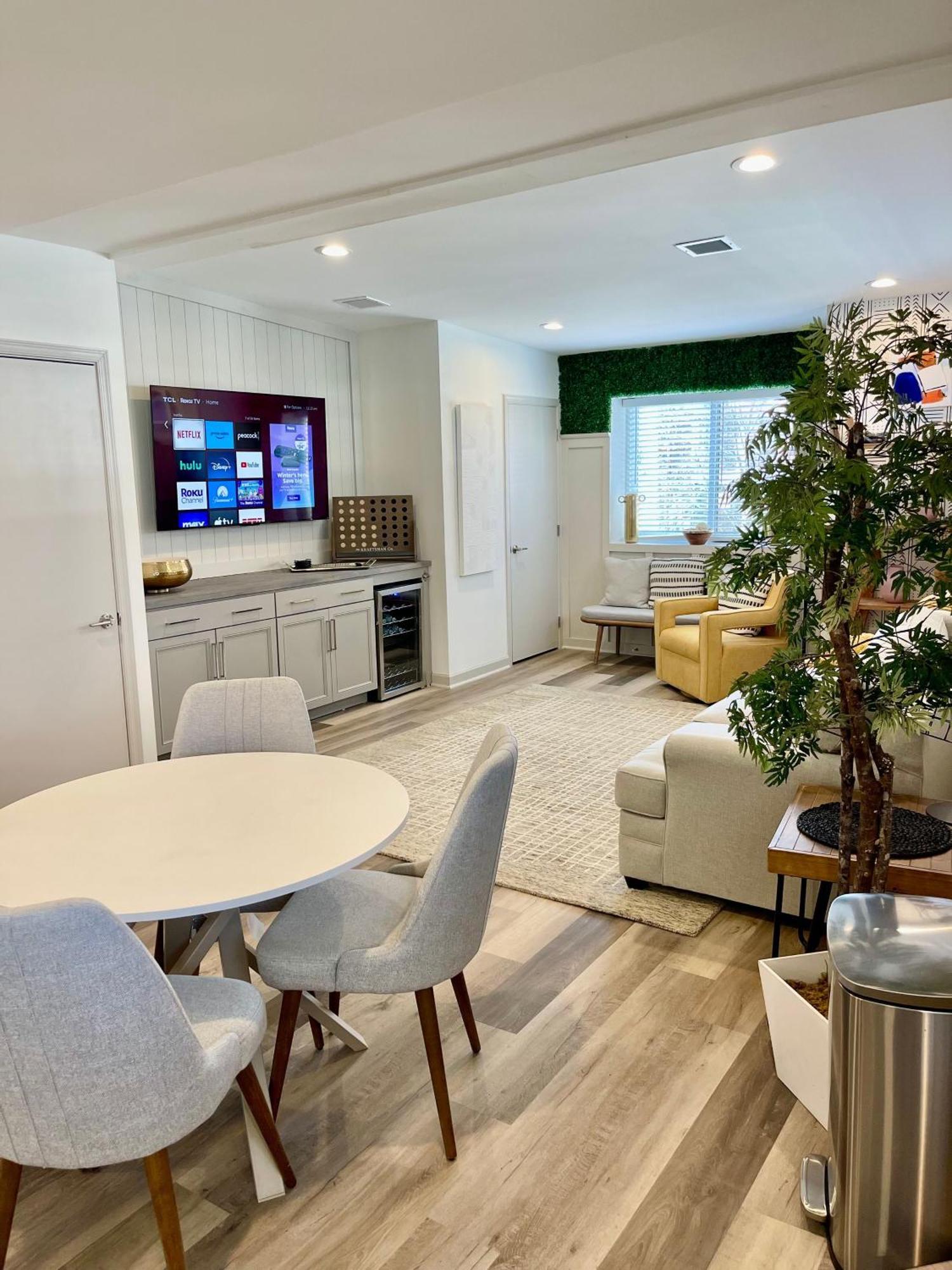 Modern Fully Renovated Suite & Loft In Downtown טרנטון מראה חיצוני תמונה