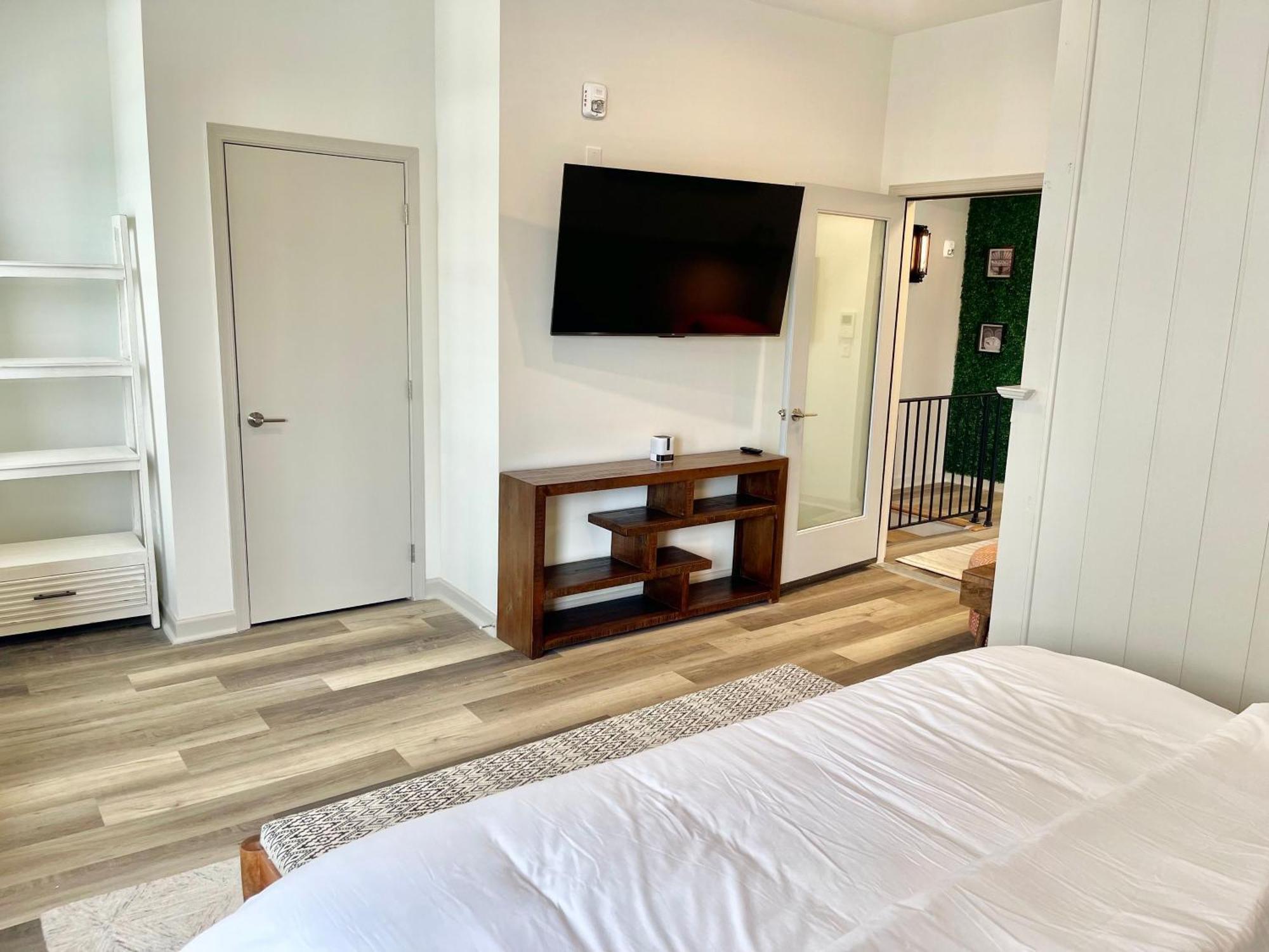 Modern Fully Renovated Suite & Loft In Downtown טרנטון מראה חיצוני תמונה