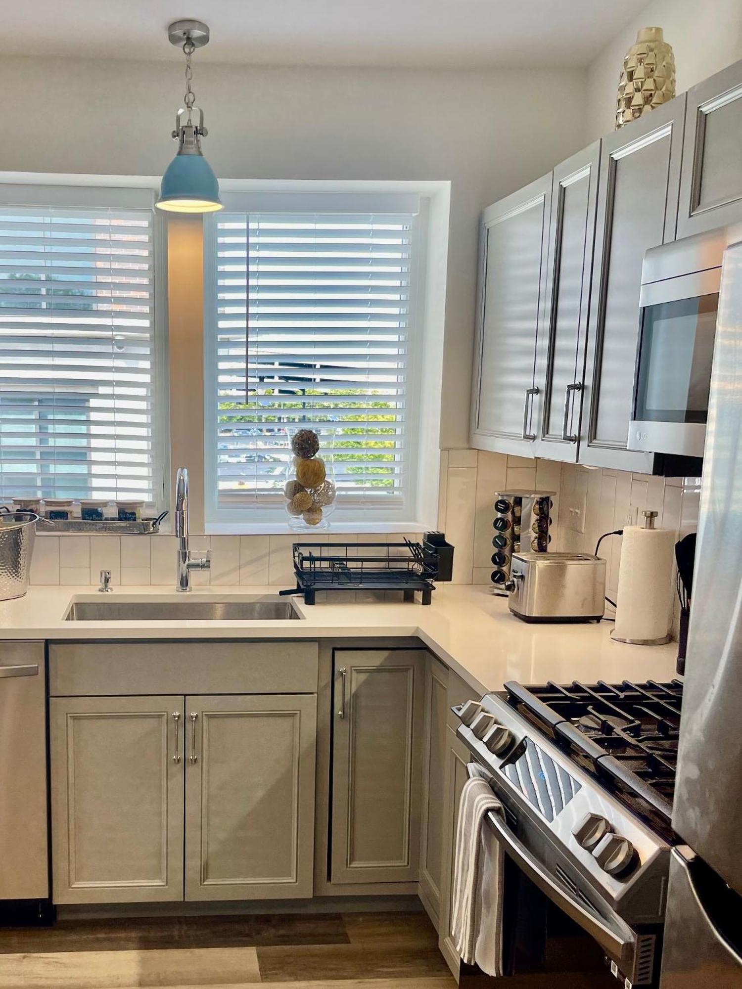 Modern Fully Renovated Suite & Loft In Downtown טרנטון מראה חיצוני תמונה