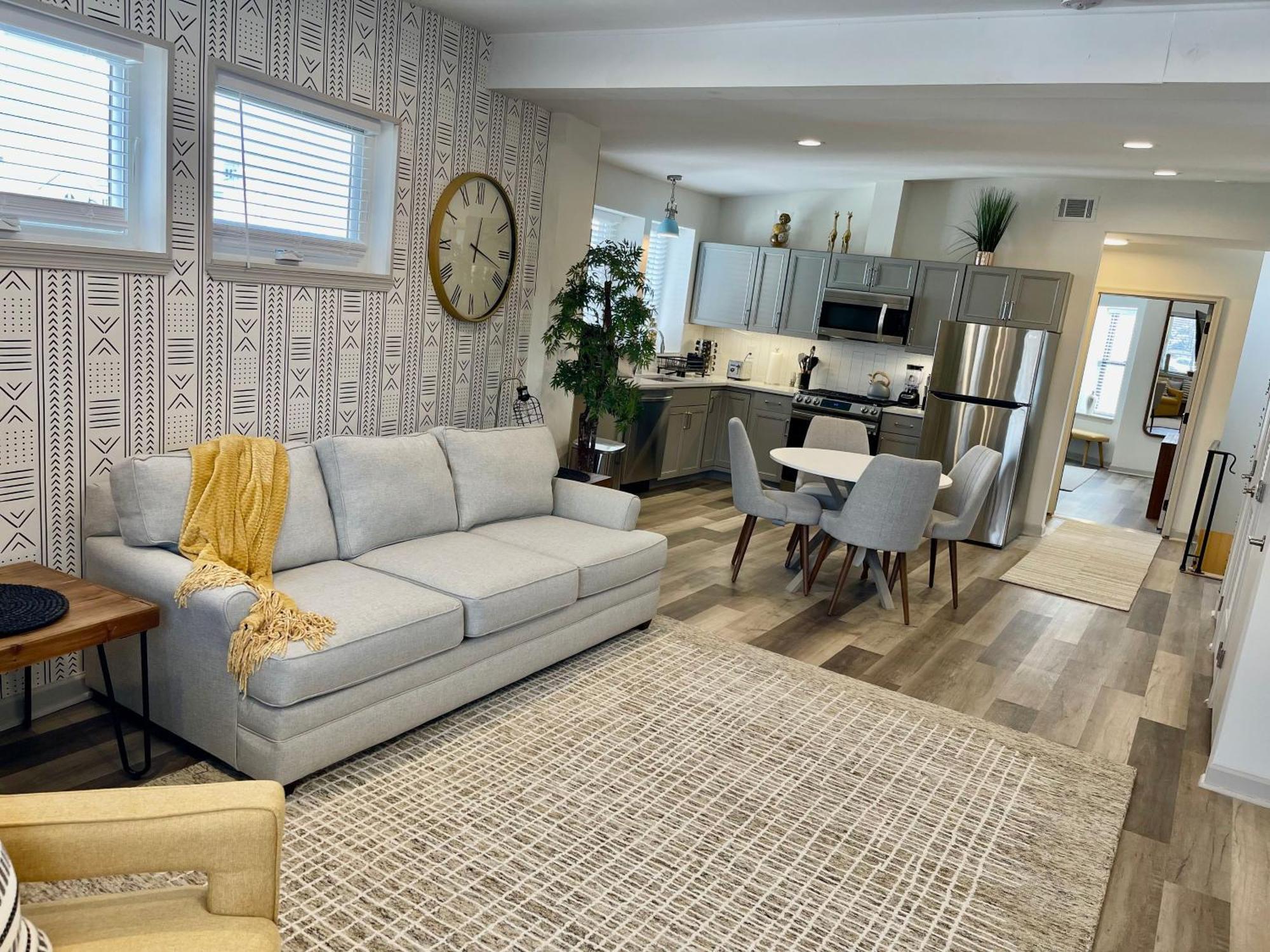 Modern Fully Renovated Suite & Loft In Downtown טרנטון מראה חיצוני תמונה