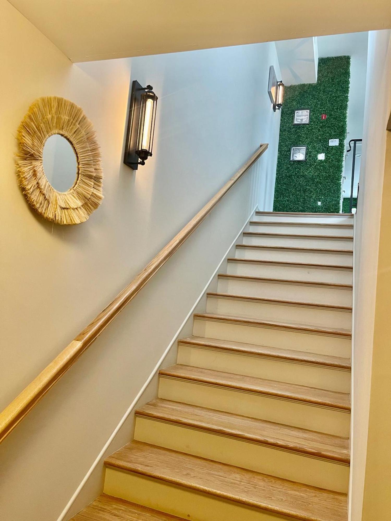 Modern Fully Renovated Suite & Loft In Downtown טרנטון מראה חיצוני תמונה