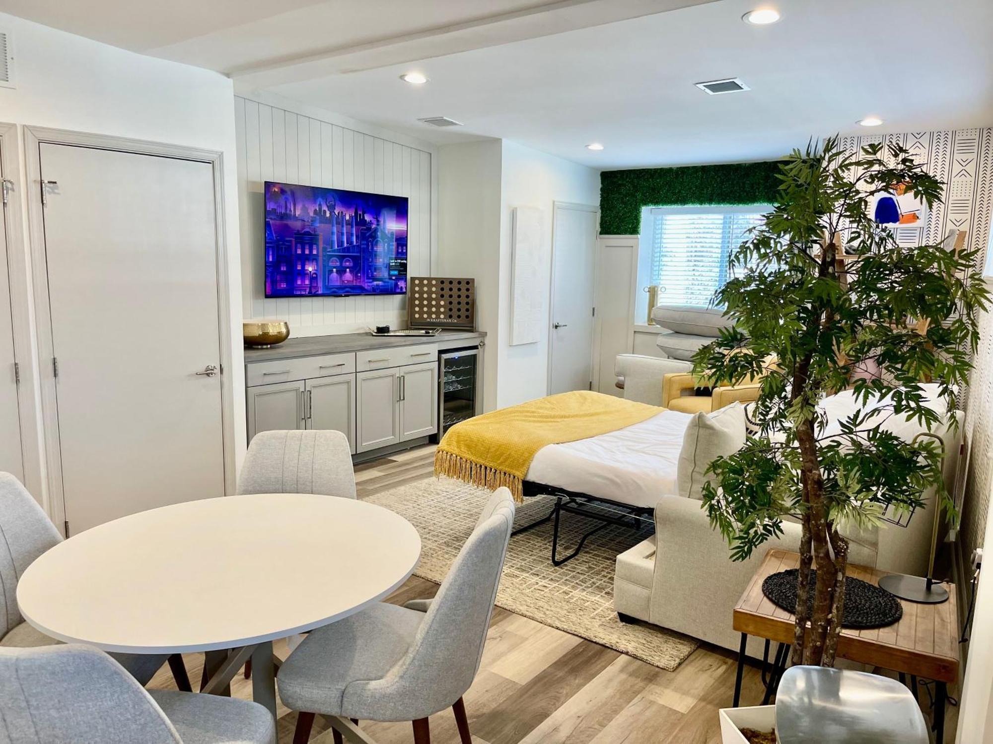 Modern Fully Renovated Suite & Loft In Downtown טרנטון חדר תמונה